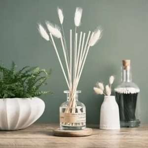 Alternative view of CAHM Luxury Reed Diffusers