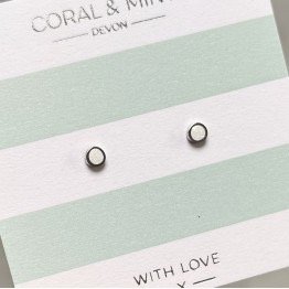 Mini Pearlescent stud earrings