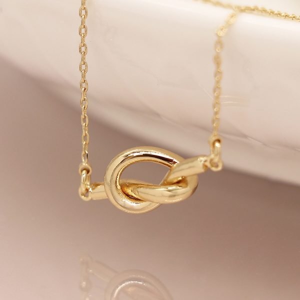 Golden fine knot necklace