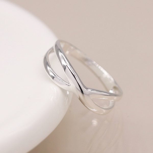 Sterling silver crossover ring
