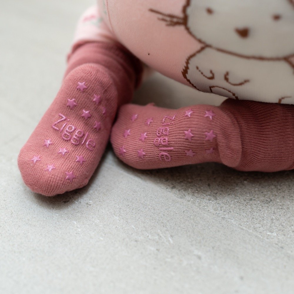 Bunnies Pink Leggings and Socks Set - Image 5