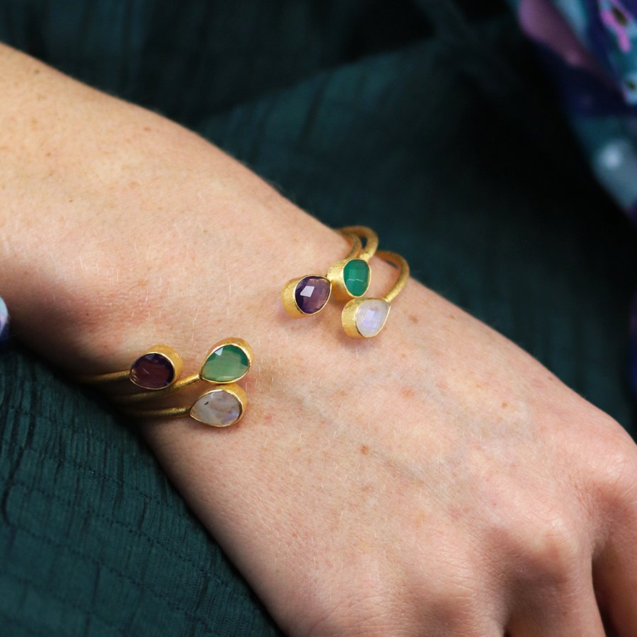 14 Carat Gold Plated Gemstone Teardrop Bangle